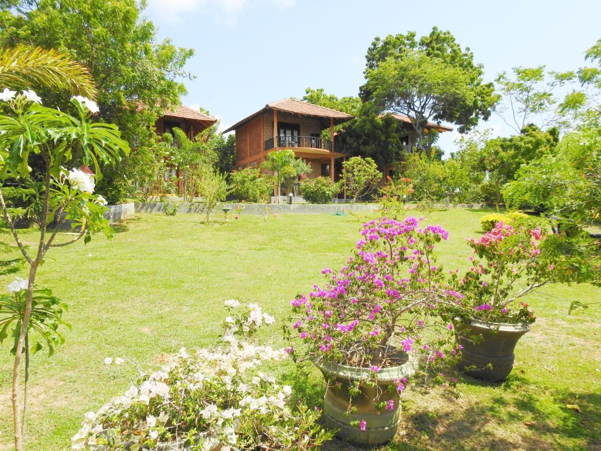 Eagles Nest Cabanas Hotel Tangalle Buitenkant foto