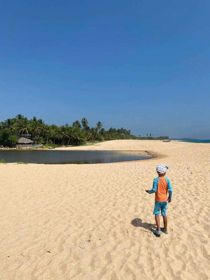 Eagles Nest Cabanas Hotel Tangalle Buitenkant foto